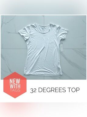NWT 32 Degrees top size Medium white new with tags flaw